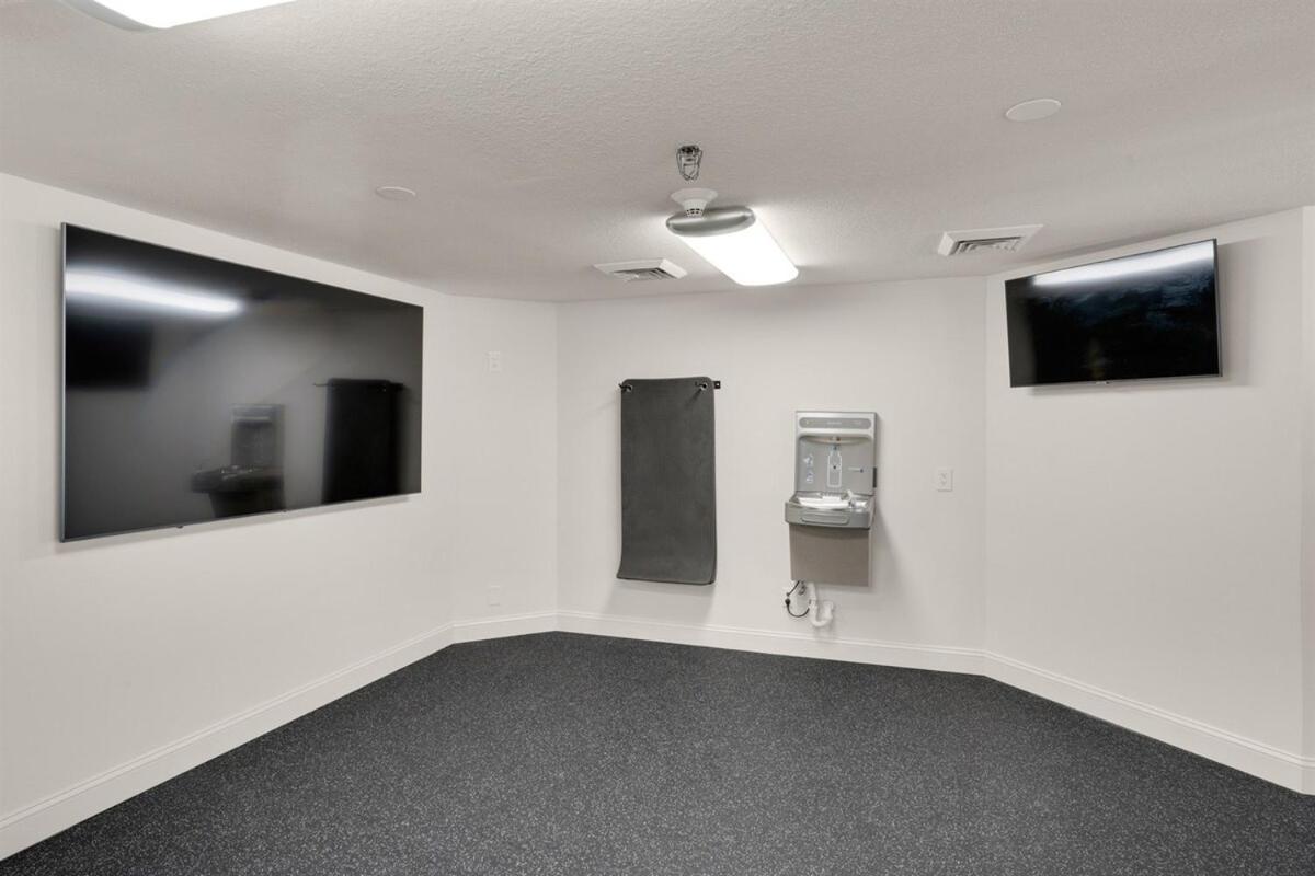 Calypso 1607 East Gulf Front 1br 2ba Spectacular *